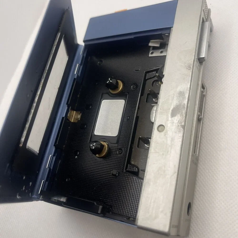 Sony TPS- L2 Walkman (Read Desc) Parts Or Repair